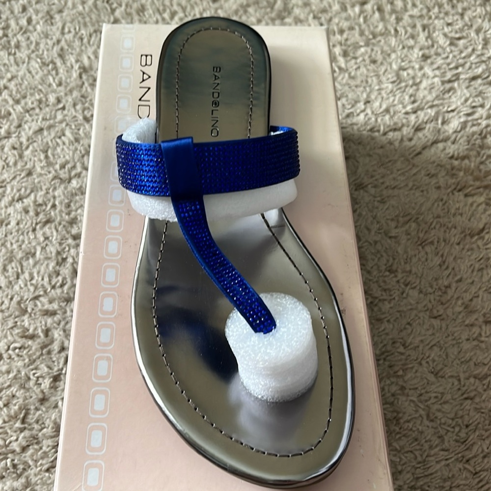 BRAND NEW IN BOX blue sparkle Bandolino Women’s Sandals, Size 9.5
